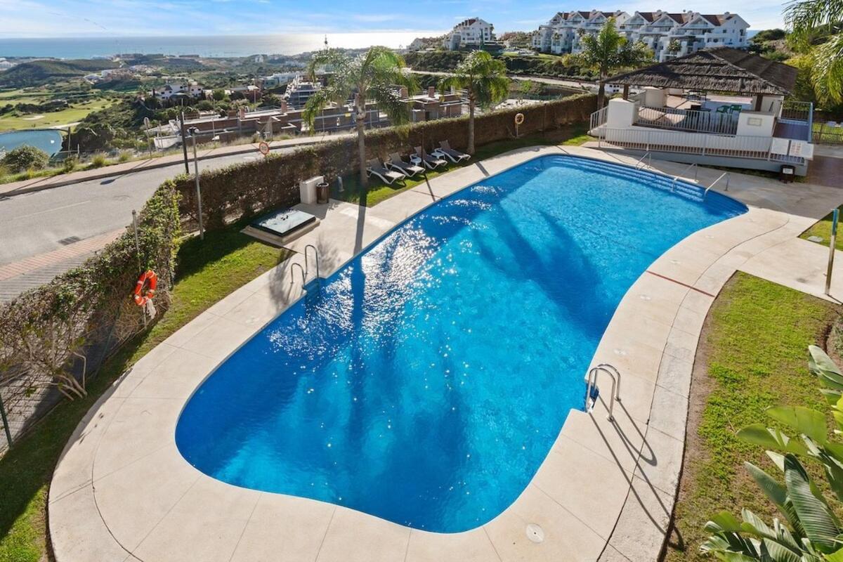 Chic Mijas Retreat With Pool & Terrace - Rdr465 Appartement Buitenkant foto